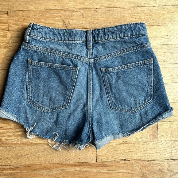 Pacsun Mom Short - Picture 2 of 2